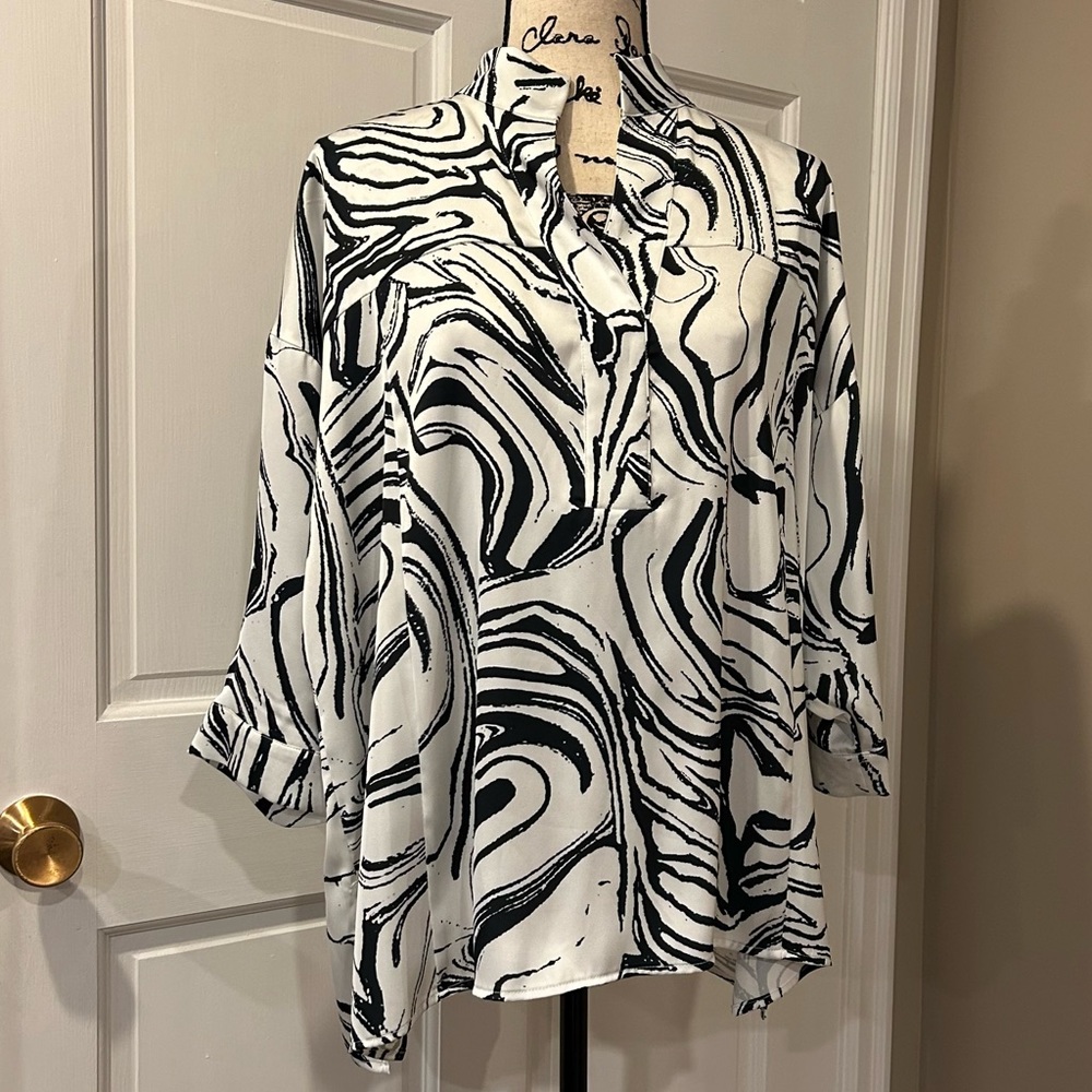 Ming Wang Mandarin Split V-Neck Shirt
